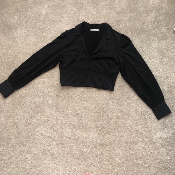 Abercrombie And Fitch Cropped Stretchy Stain Fabric Black Long Sleeve Top Size M - Picture 2 of 10